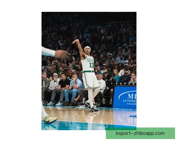 凯尔特人正式与小罗恩哈珀签订两年新合同，期待新赛季表现